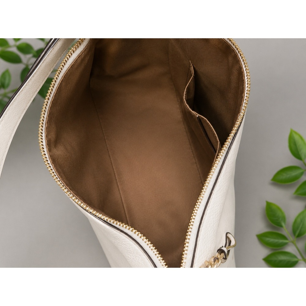C208 Coach Mia crossbody - Picture 7 of 8